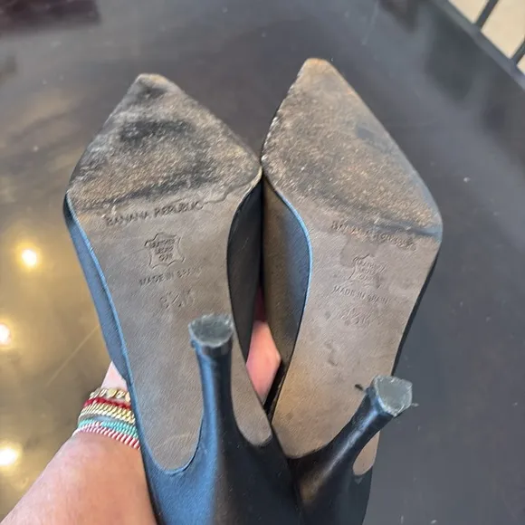 🐆 Banana republic, black pointed toe, satin, high, heel slides, mules