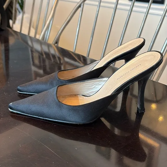 🐆 Banana republic, black pointed toe, satin, high, heel slides, mules