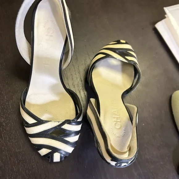 👠 Chanel slingback pumps 34.5C Lanyard on the back CHANEL logo timeless Heel