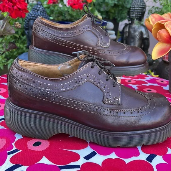 🏴󠁧󠁢󠁥󠁮󠁧󠁿 Dr. Martens MIE Brogue Wingtip Babydoll Platform Y2K Oxfords UK 8