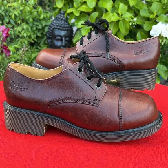 🏴󠁧󠁢󠁥󠁮󠁧󠁿 Dr. Martens MIE Vintage Cap Toe Platform Oxfords UK 7