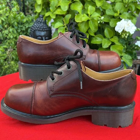 🏴󠁧󠁢󠁥󠁮󠁧󠁿 Dr. Martens MIE Vintage Cap Toe Platform Oxfords UK 7