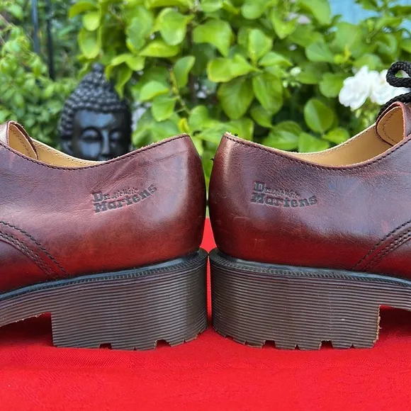 🏴󠁧󠁢󠁥󠁮󠁧󠁿 Dr. Martens MIE Vintage Cap Toe Platform Oxfords UK 7