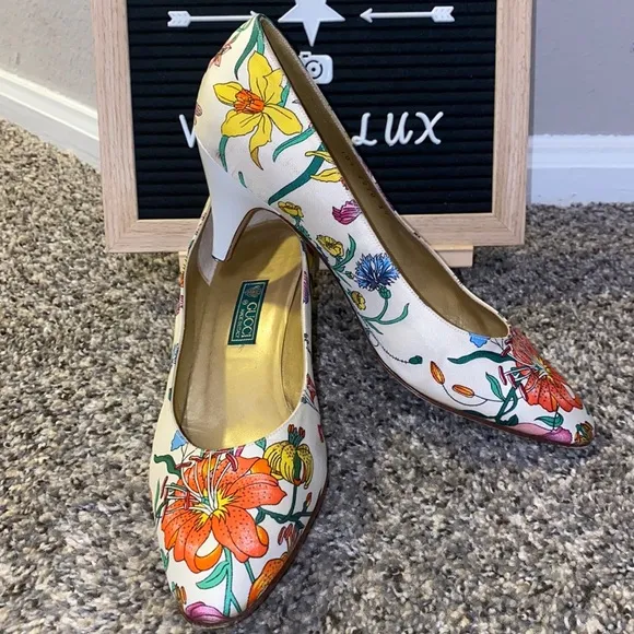 ♤ Gucci Floral Heels