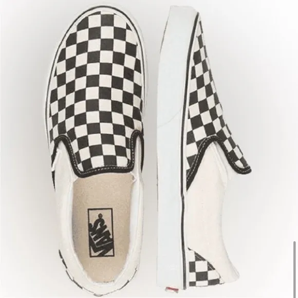 🎉 HOST PICK 🎉 *NEW* 🆕 VANS Classic Slip- On Checkerboard Shoe- Mens 6.5 Womens 8