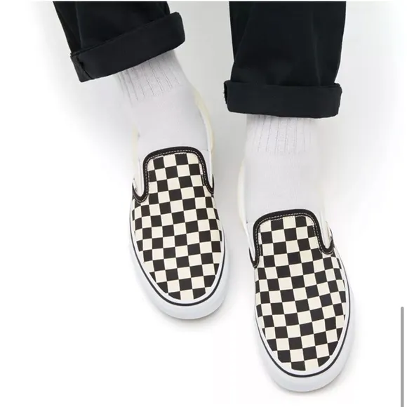 🎉 HOST PICK 🎉 *NEW* 🆕 VANS Classic Slip- On Checkerboard Shoe- Mens 6.5 Womens 8