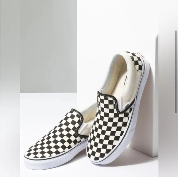 🎉 HOST PICK 🎉 *NEW* 🆕 VANS Classic Slip- On Checkerboard Shoe- Mens 6.5 Womens 8