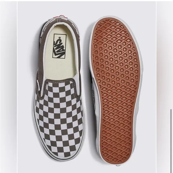 🎉 HOST PICK 🎉 *NEW* 🆕 VANS Classic Slip- On Checkerboard Shoe- Mens 6.5 Womens 8