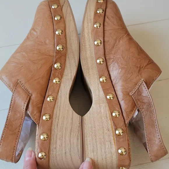 🆕️ Kelsi Dagger Brooklyn Warehouse Clogs in Tan