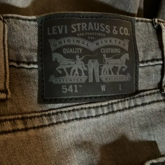 🆕 Levi's Mens 541 Athletic Tapered Fit Jeans-40 X 38, Gray