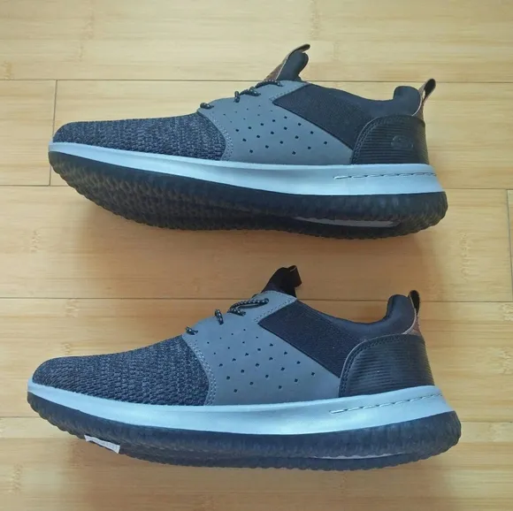 -NEW- Men's Skechers Delson - Camben Sneakers 10