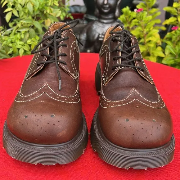 🏴󠁧󠁢󠁥󠁮󠁧󠁿 Vintage Dr. Martens MIE Platform Babydoll Brogue Brown Wingtips UK 7
