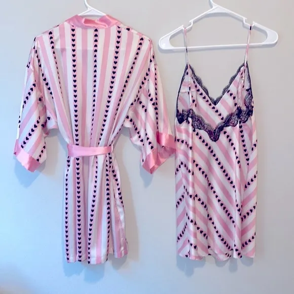 2 Pc Very Sexy Short Satin Kimono Vertical Heart Print Pink Stripe XS/S &amp; Slip S