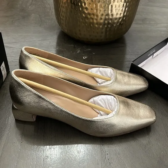 27 EDIT NATURALIZER Florence Square Toe Pump In Light Gold (WIDE)