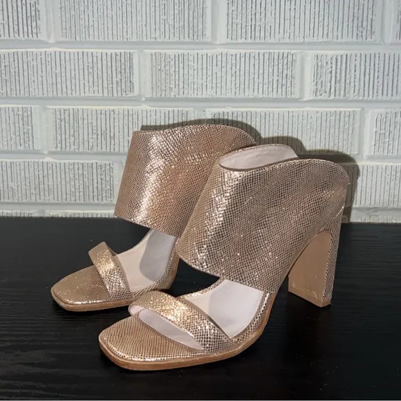 42 GOLD Linx Leather Gold Heel