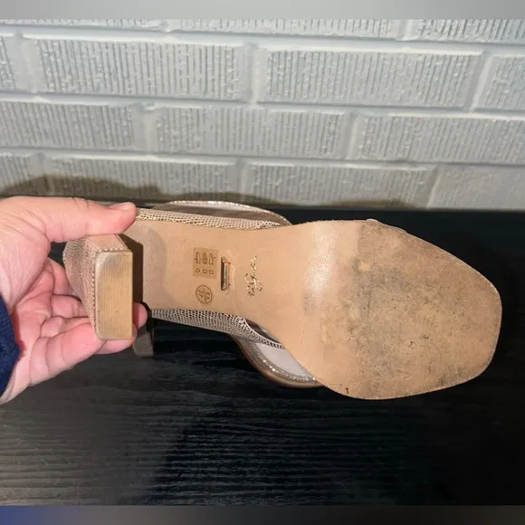 42 GOLD Linx Leather Gold Heel