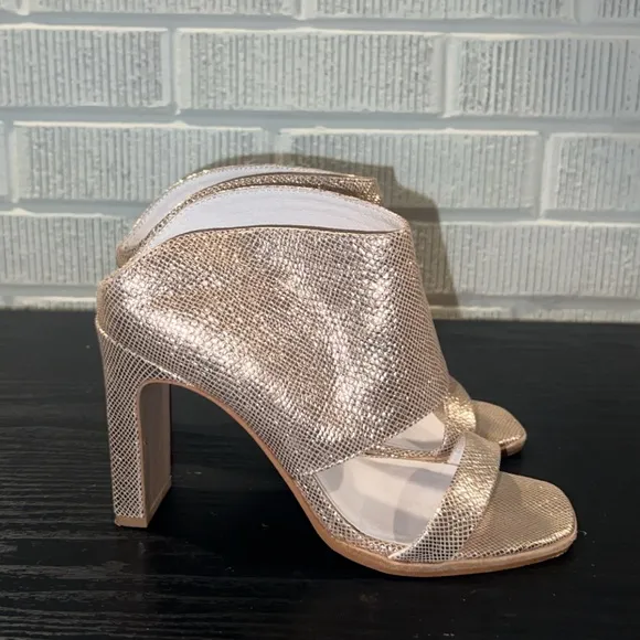 42 GOLD Linx Leather Gold Heel