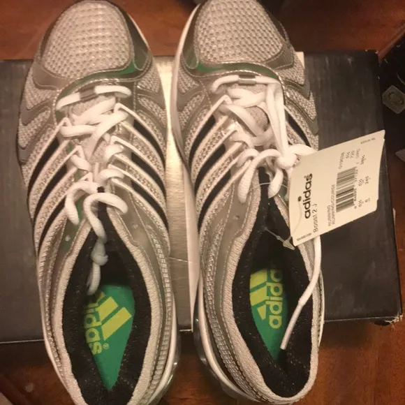 428 Adidas boost 2 J G19038 running metallic silver boy youth size 6 green black
