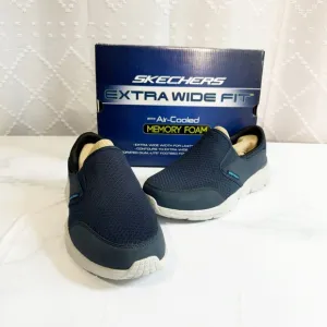 534. Skechers Navy Blue Gray Mens 8 Sneakers Slip-On Extra Wide Fit Lightweight