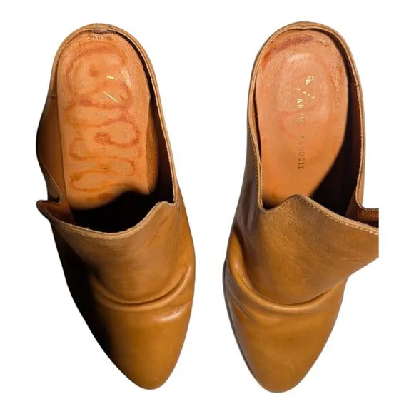 A / Anthropologie Amstur Cognac Brown Leather Scrunch Block Heel Mules 36 5.5