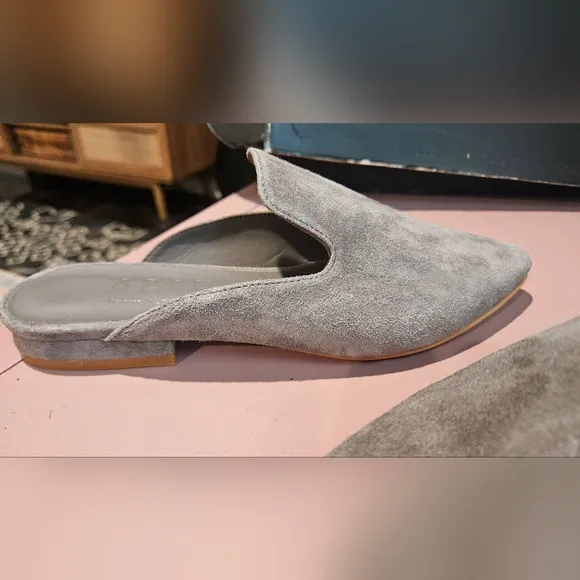 ABLE Lizbeth Evening Slide In Charcoal Suede. Size 6.5 NIB