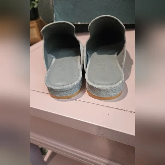 ABLE Lizbeth Evening Slide In Charcoal Suede. Size 6.5 NIB