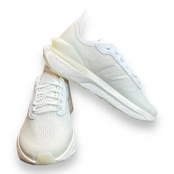 Adidas AVRYN Cloud White / Zero Metallic /‎ Crystal White Men’s Size 6/W7 Unisex