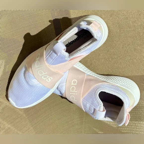 Adidas Big Kids Sz-6.5 Slip-ons, no Tying, School, Walking, Everyday or Athletic