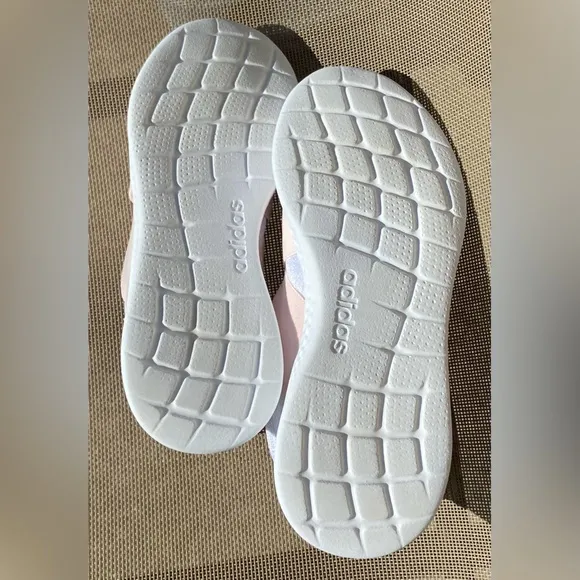 Adidas Big Kids Sz-6.5 Slip-ons, no Tying, School, Walking, Everyday or Athletic