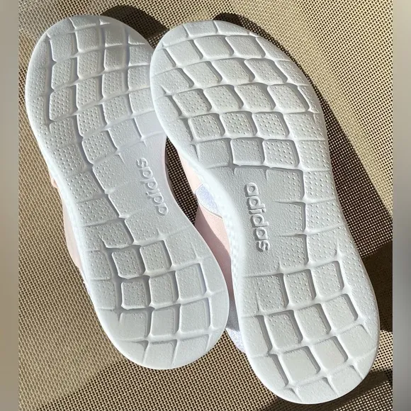 Adidas Big Kids Sz-6.5 Slip-ons, no Tying, School, Walking, Everyday or Athletic