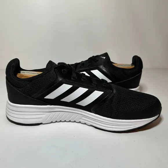 Adidas Mens Galaxy 5 FW5717 Black And White Running Shoes Size 9.5 (146 Box 18)