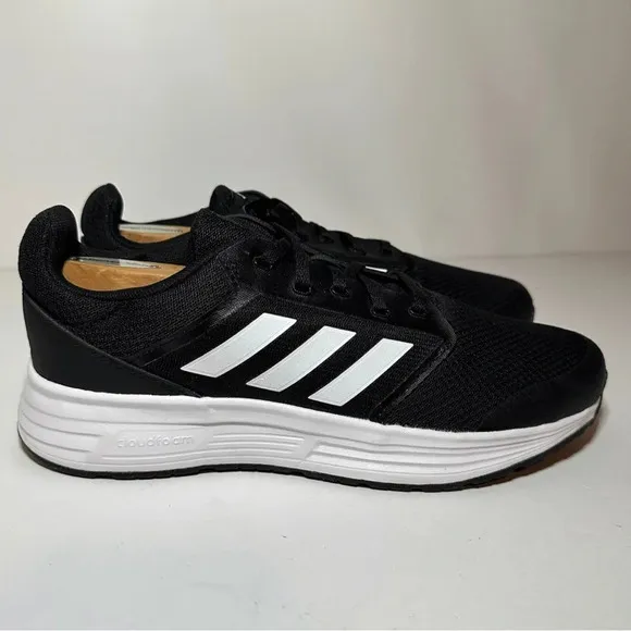 Adidas Mens Galaxy 5 FW5717 Black And White Running Shoes Size 9.5 (146 Box 18)