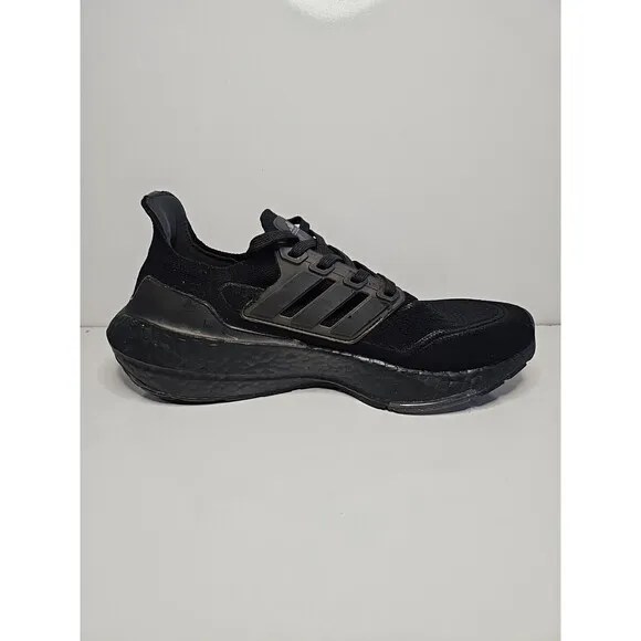 Adidas Men's Ultraboost 22 All Black SIZE 7 High Performance Running Shoes