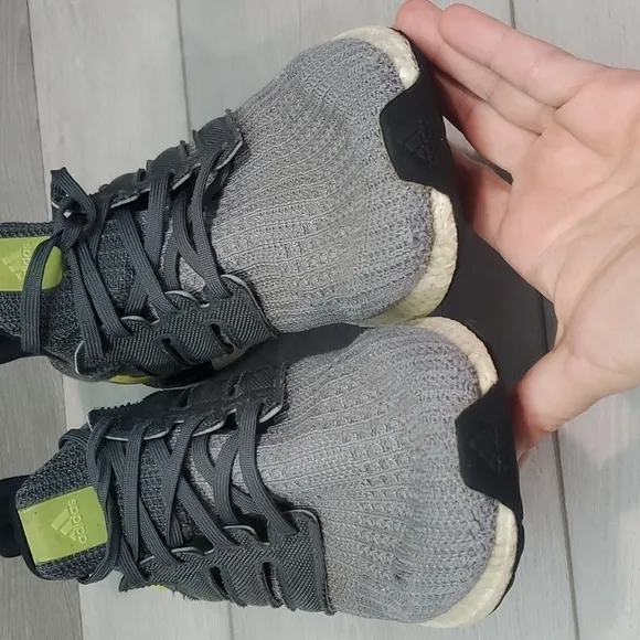 Adidas Mens UltraBoost 4.0 Grey Split Athletic Running sneakers shoes sz 9.5