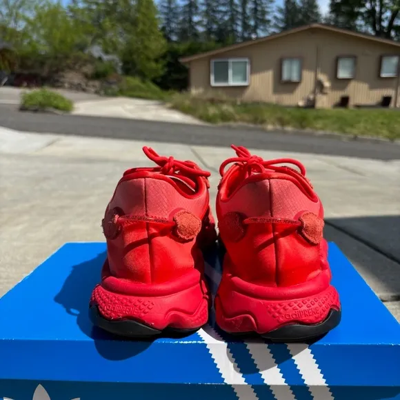 Adidas Originals Ozweego Men's Size 13.5 Red Athletic Running Shoes Sneakers