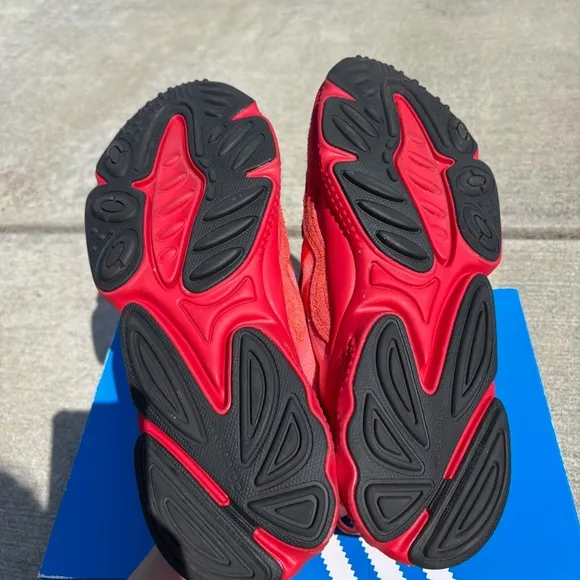 Adidas Originals Ozweego Men's Size 13.5 Red Athletic Running Shoes Sneakers