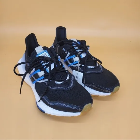 Adidas Parley x Ultraboost 22 Women's Running Shoes Size 8