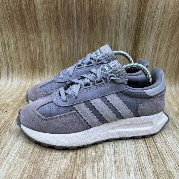 Adidas‎ Retropy E5 Women's Size 6 Running Shoes Sneakers Grey Suede GW6781