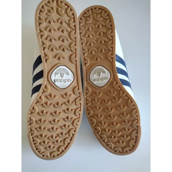 adidas Samoa Sneakers Shoes Man's 9 White 3 Blue Stripes