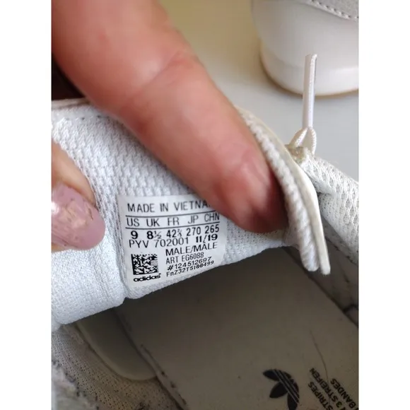 adidas Samoa Sneakers Shoes Man's 9 White 3 Blue Stripes