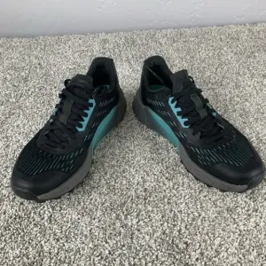 Adidas Terrex Womens Trail Running Shoes Sneakers Black Blue Agravic Flow Size 7
