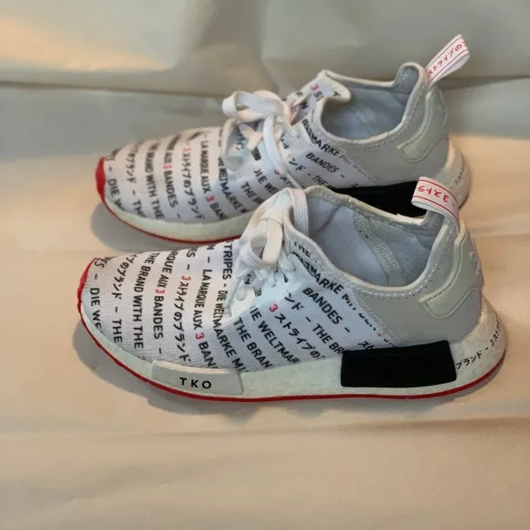 ADIDAS TOKYO WHITE NMD RI US Men’s 6.5 ALL SEASON RUNNING SHOES