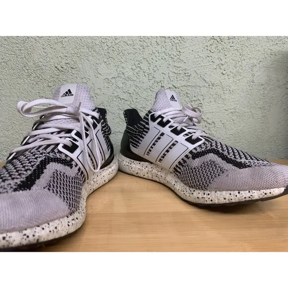 Adidas Ultraboost 5.0 Men's Sneakers Running Shoes White Black HP2474 Size 13