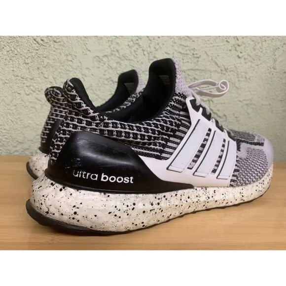 Adidas Ultraboost 5.0 Men's Sneakers Running Shoes White Black HP2474 Size 13