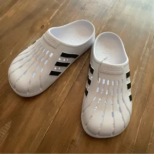 adidas Unisex Adilette Clogs Slide Sandal US men 9 US women 10 Brand New