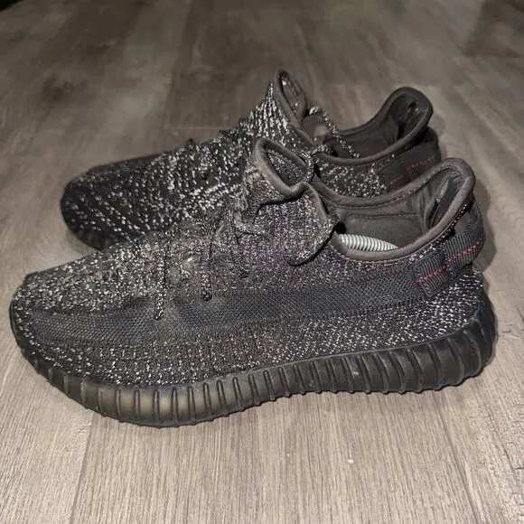 Adidas Yeezy Boost 350 v2 static black (non reflective)  size 7.5 men