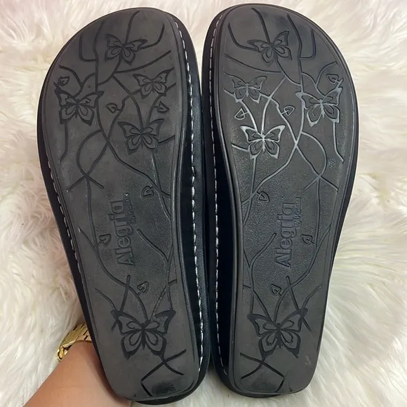 Alegria Black Brenna Claddagh Mules with Decorative Buckle. Size 41 (10.5/11)