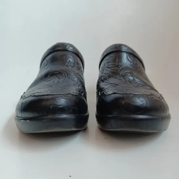 Alegria Clogs Mules Black Tooled Leather Slip On Comfort Western Womens 8 or 39