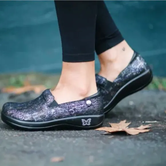 Alegria Keli Anti Slip Leather Clogs Slip On Totally Cellular Metallic 41/10.5