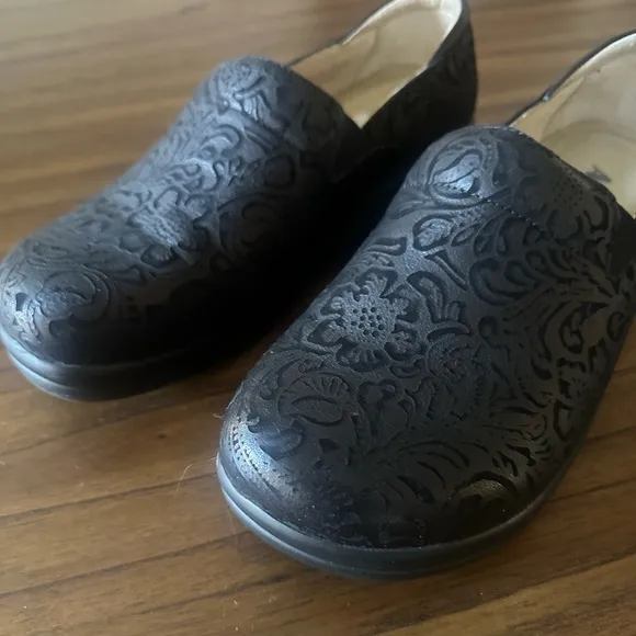 Alegria Keli Black Embossed Paisley Professional Shoe Size EU 40 / US 9.5 / 10